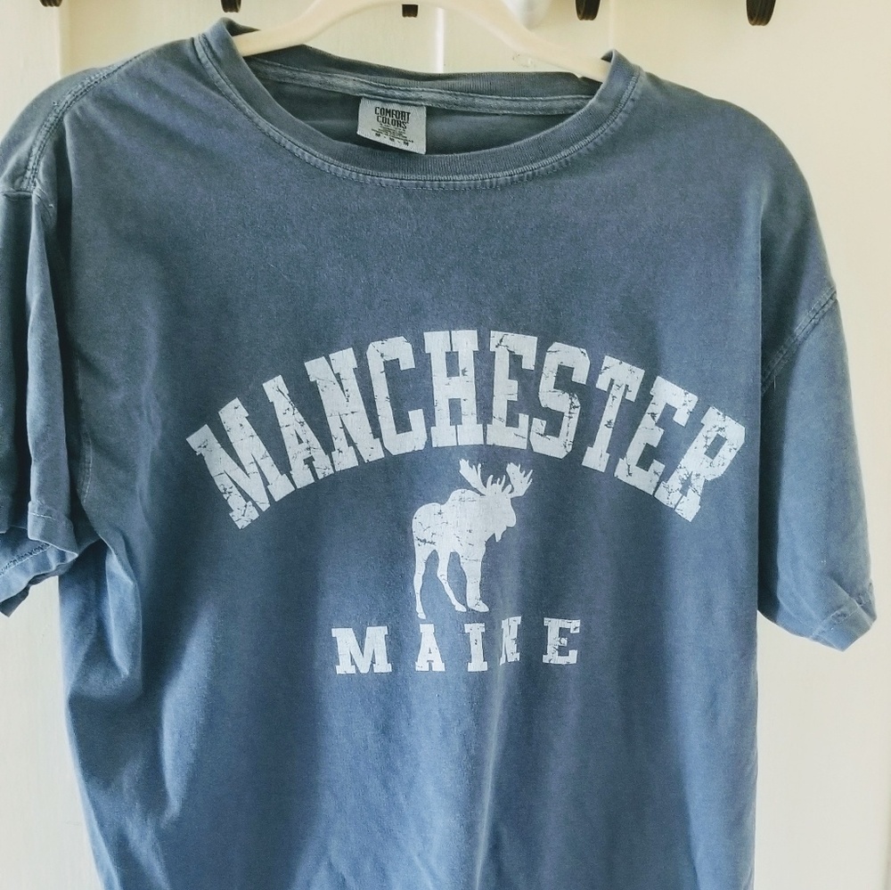 Manchester Maine tshirt lightly worn (size M)